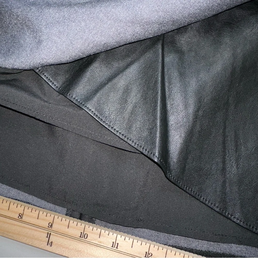Abercrombie & Fitch Black Faux Leather Mini Skirt Gathered Side Ruching ‎ Size M